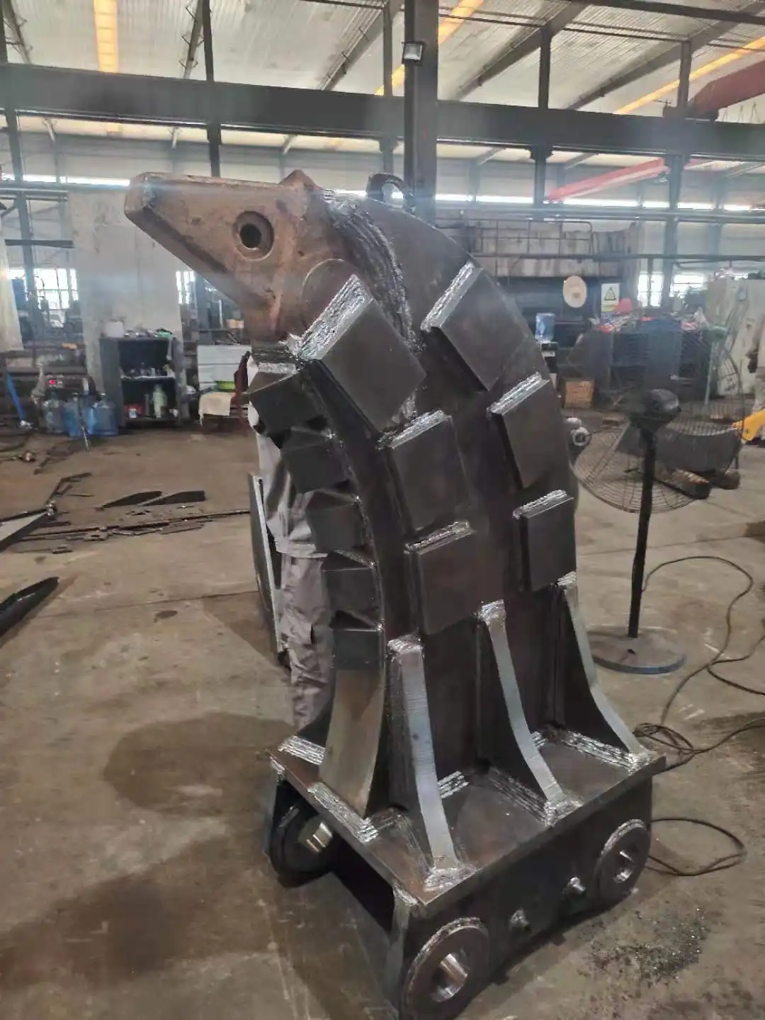 Can a small excavator use a ripper?